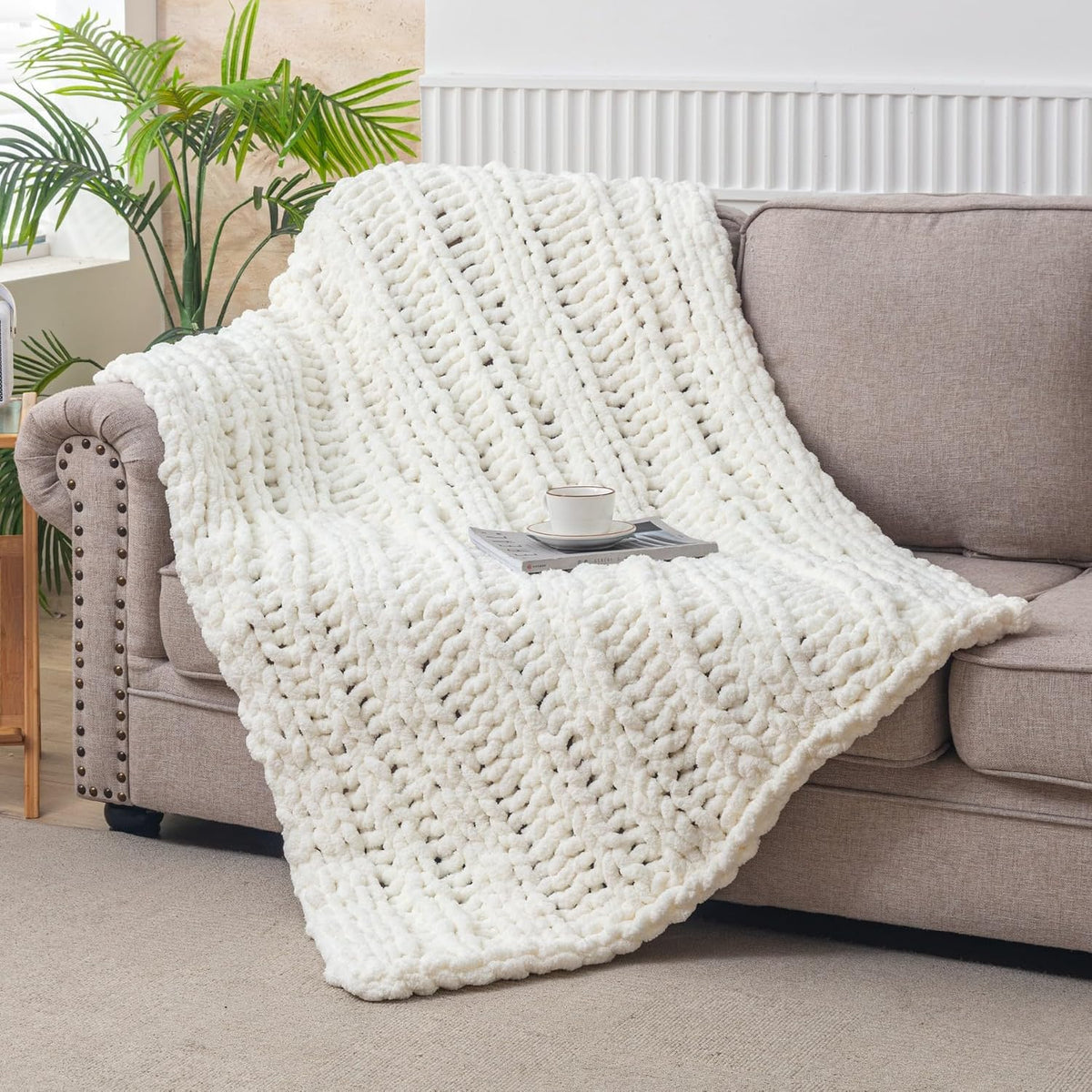 Chunky Knit Blanket Throw for Couch 51"×63" Light Grey