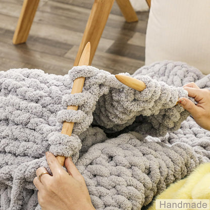 Chunky Knit Blanket Throw for Couch 51"×63" Light Grey